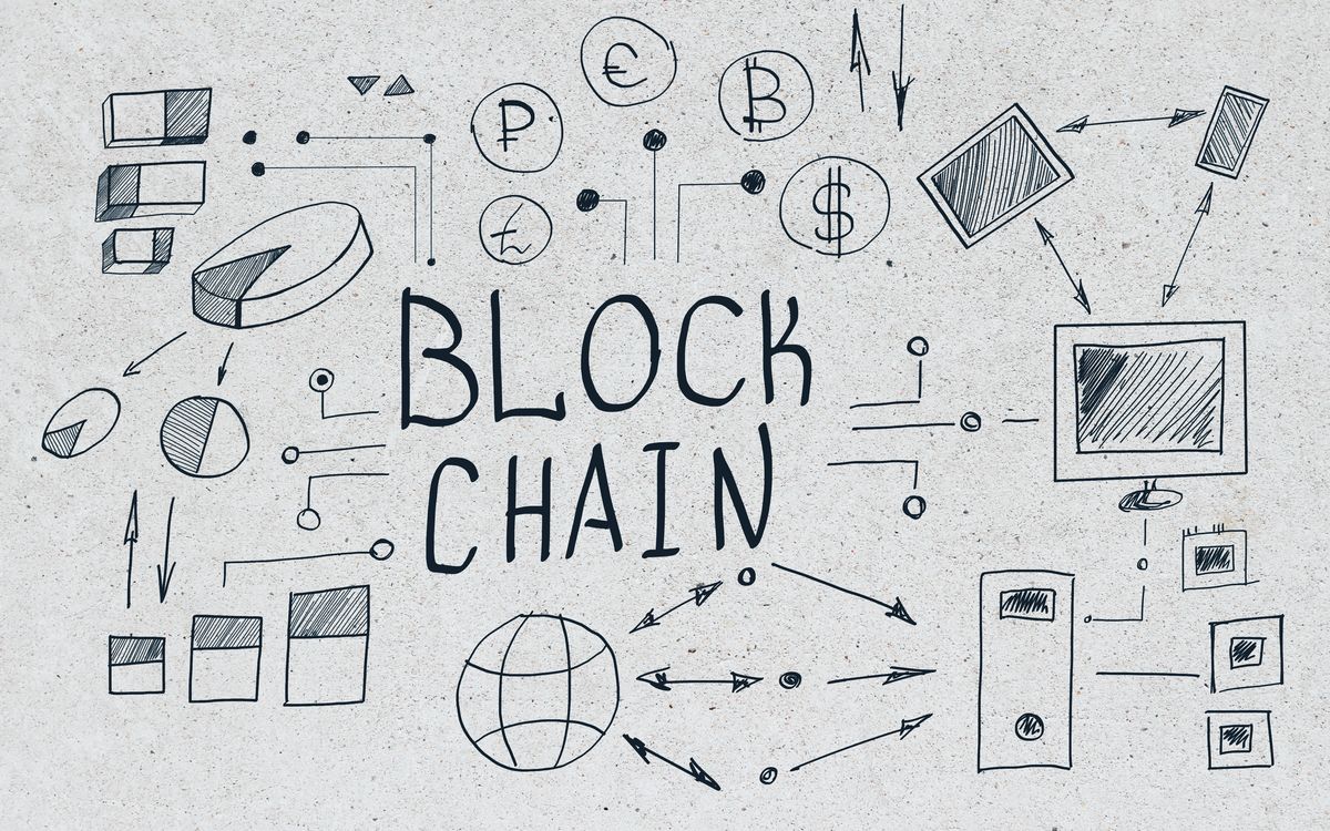 Diagram illustrating the UTXO model showing transaction inputs being consumed and new outputs being created, with change returning to the sender